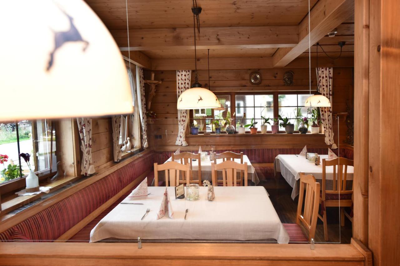 Gasthaus & Pension Alphorn Lech am Arlberg Ngoại thất bức ảnh