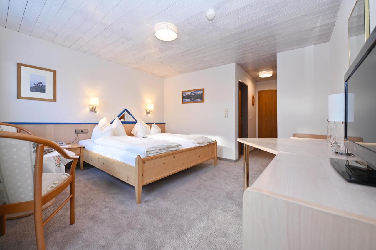 Gasthaus & Pension Alphorn Lech am Arlberg Ngoại thất bức ảnh