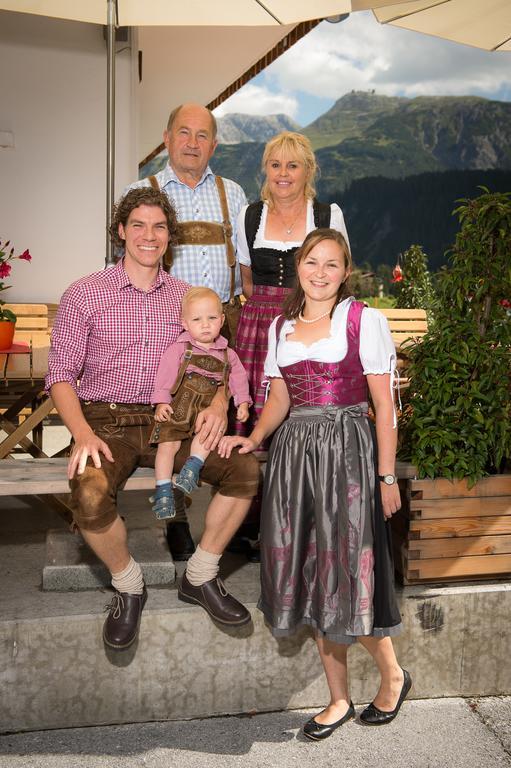 Gasthaus & Pension Alphorn Lech am Arlberg Ngoại thất bức ảnh