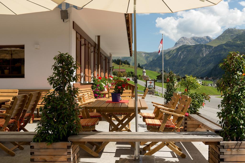 Gasthaus & Pension Alphorn Lech am Arlberg Ngoại thất bức ảnh