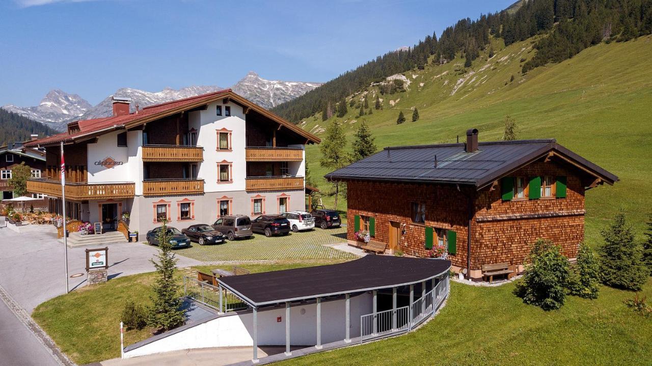 Gasthaus & Pension Alphorn Lech am Arlberg Ngoại thất bức ảnh